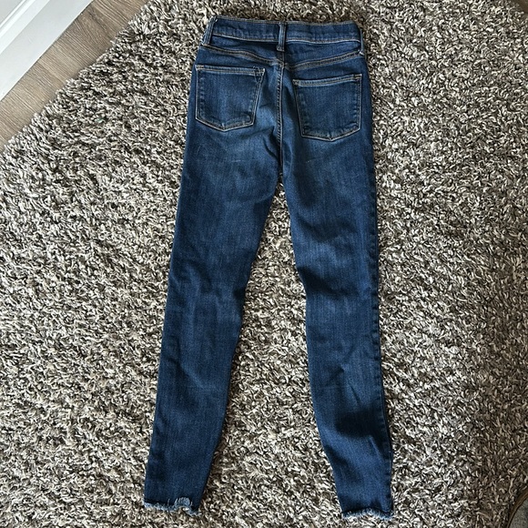 Distressed Jeans - Picture 4 of 6